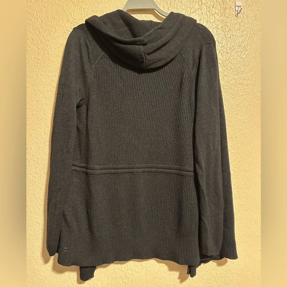 Lululemon Cardigan Wrap Size 6‎ Black